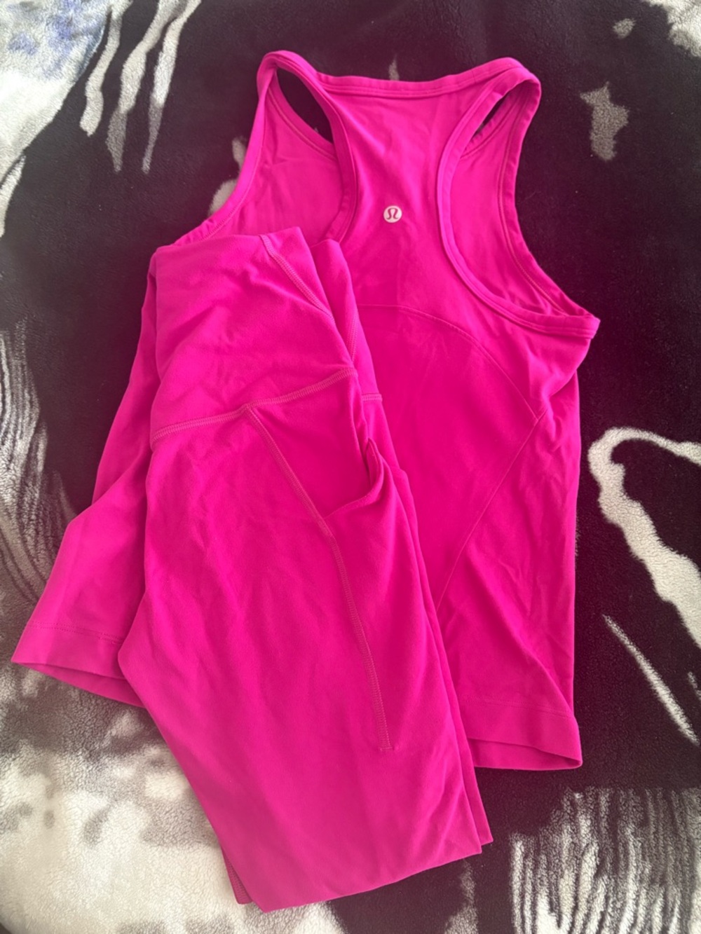 Send an offer ❤️Lululemon Fuchsia Racerback Tank and Leggings Set
